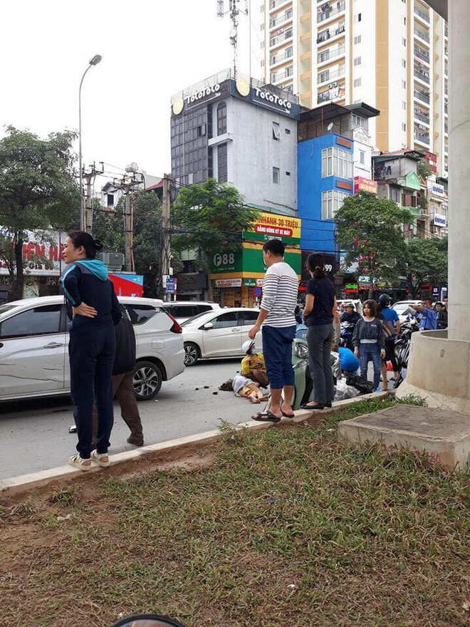 Nghi tài xế ngủ gật lái ô tô đâm liên hoàn trên đường Hà Nội, 3 người bị thương - Ảnh 3.