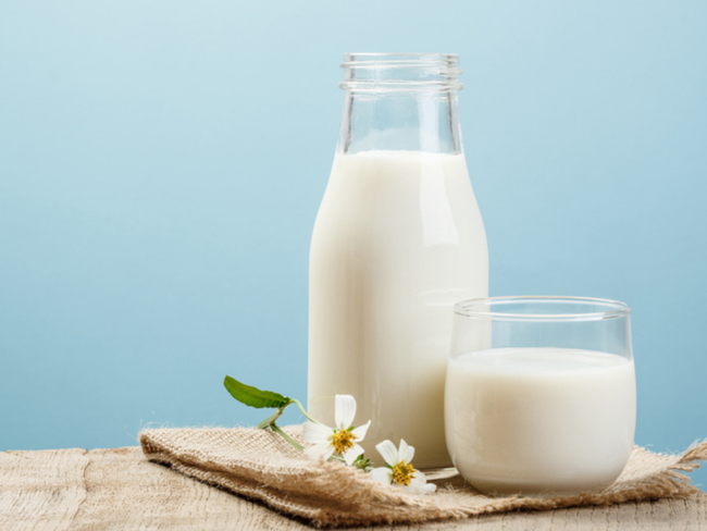 Chuyên gia cảnh báo: Những hiểu lầm khi uống sữa đang phá hủy sức khỏe của con người - Ảnh 3.