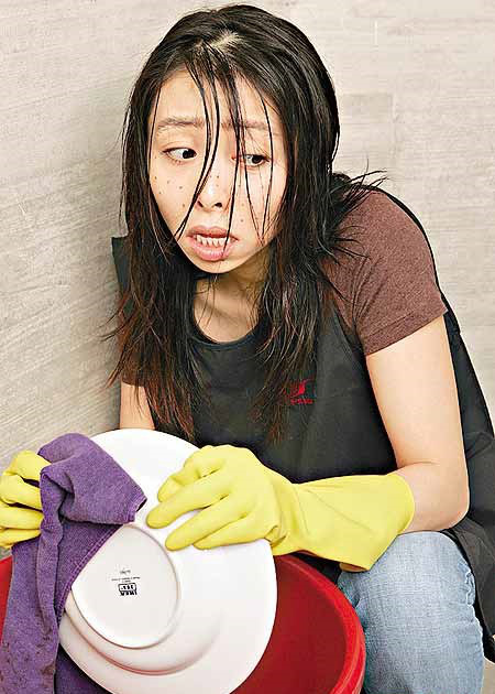 Hoa hậu nổi tiếng TVB: Rơi nước mắt vì con xấu xí, bị đồng nghiệp mỉa mai bi kịch vì quá giống bố - Ảnh 3.
