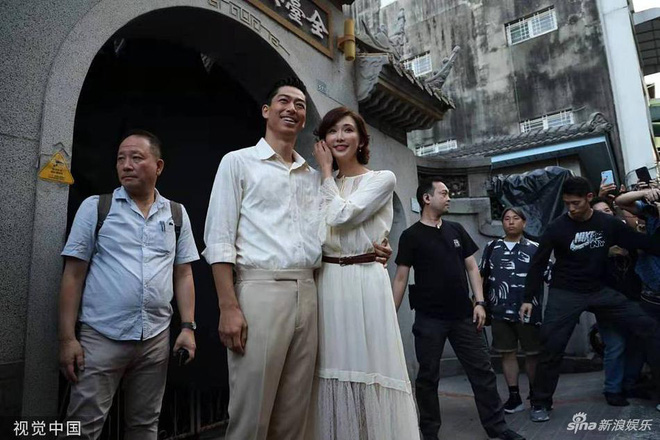 Bị phản đối dữ dội, siêu mẫu ngực khủng xứ Đài Lâm Chí Linh vẫn váy cưới lộng lẫy tập dượt trước hôn lễ với chồng Nhật kém 7 tuổi - Ảnh 5.