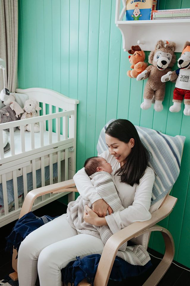 Sinh con lần 3, bà xã xinh đẹp của ca sĩ Hoàng Bách tiết lộ lý do chỉ cần kiêng cữ 2 tuần sau sinh - Ảnh 5.