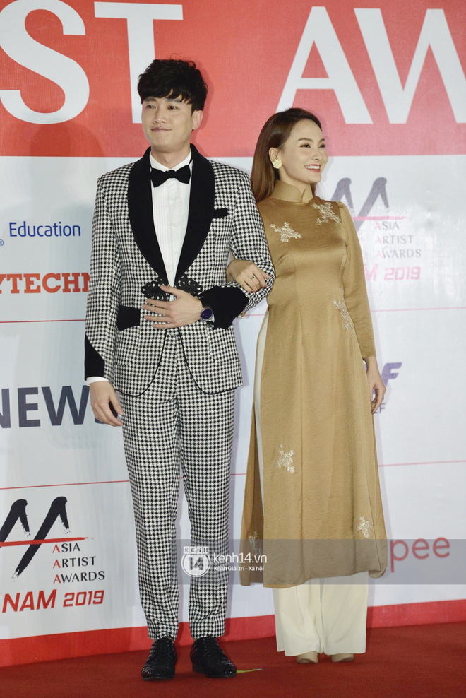 Dàn mỹ nhân Hàn - Việt đọ sắc tại AAA 2019: Yoona, Park Min Young tựa nữ thần, Bích Phương - Bảo Thanh đơn giản vẫn ghi điểm cao - Ảnh 15.