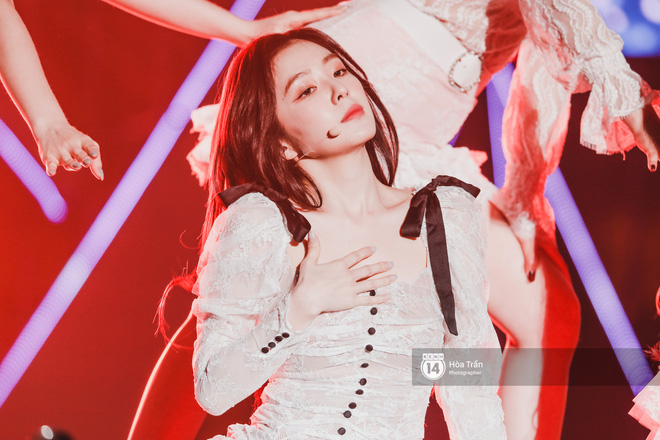 Mãn nhãn loạt ảnh đẹp mê hồn tại AAA 2019 hôm qua: TWICE - Red Velvet visual đỉnh cao, Bích Phương bùng nổ bên Suju - GOT7 - Ảnh 13.