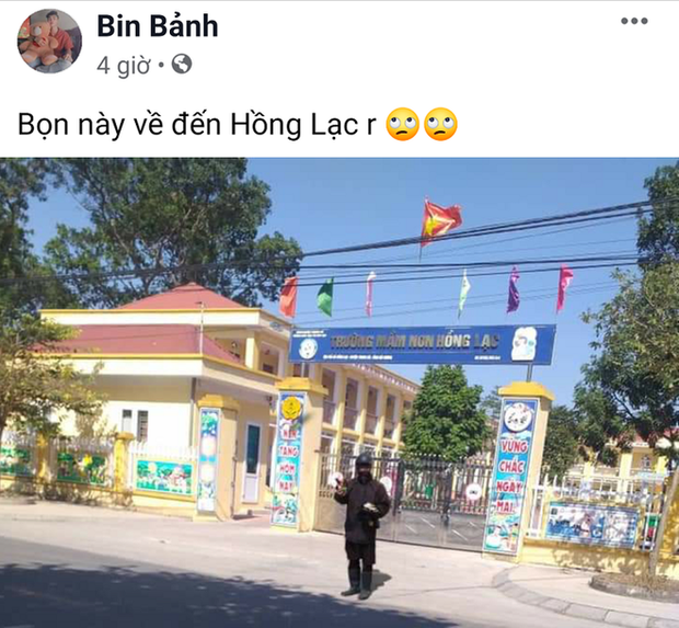 Xúi bạn hoá trang thành người đàn ông mặc đồ đen, cầm xúc xích, đầu gà để câu like - Ảnh 2.