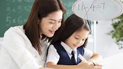 Học sinh lớp 1 trả lời "11 - 4 = 7" bị đánh giá là sai, phụ huynh phẫn nộ tìm giáo viên thì nhận được lời giải thích bất ngờ