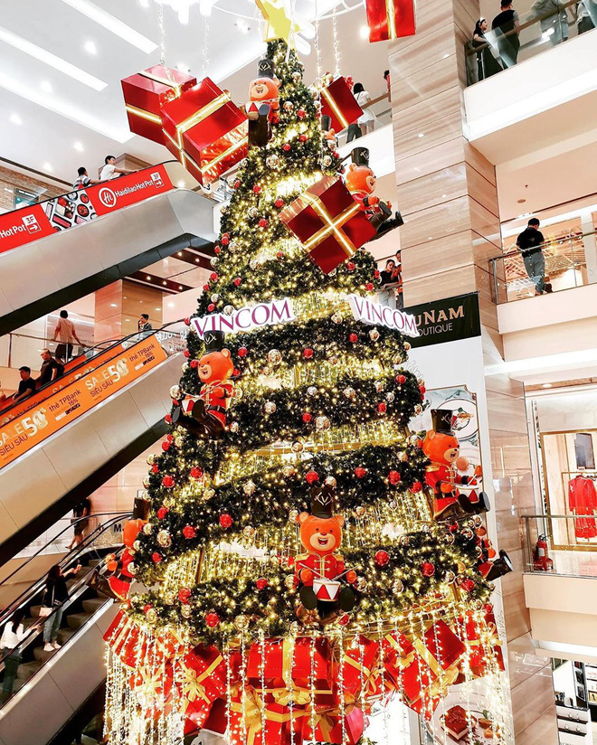 5 trung tâm thương mại Sài Gòn được trang hoàng Giáng sinh siêu lộng lẫy, giới trẻ rủ nhau lên đồ check-in hốt hình Noel sớm - Ảnh 18.