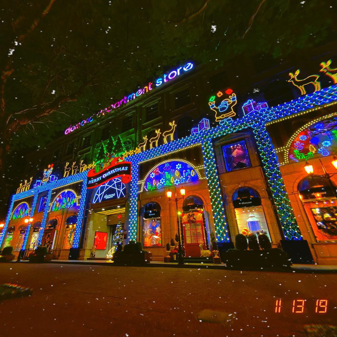 5 trung tâm thương mại Sài Gòn được trang hoàng Giáng sinh siêu lộng lẫy, giới trẻ rủ nhau lên đồ check-in hốt hình Noel sớm - Ảnh 8.