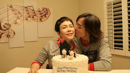Vợ chồng Việt Hương kỷ niệm 15 năm ngày yêu với nụ hôn tình cảm cùng đồ đôi đáng yêu