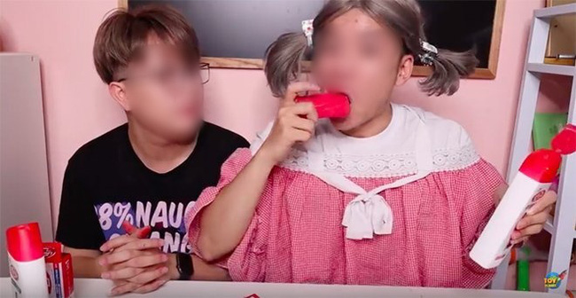 Phẫn nộ: Kênh Youtube chuyên làm các video dành cho trẻ nhưng lại hướng dẫn trẻ em ăn xà phòng, uống nước rửa bát - Ảnh 2.