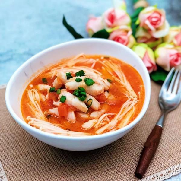 Mưa lạnh nhất định phải thử món canh cá mới toanh này, tôi nấu một lần cả nhà ai cũng khen ngon tấm tắc! - Ảnh 5.