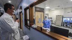 Thêm 1 bé gái 9 tháng tuổi nhiễm virus corona tại Bắc Kinh và cả cha mẹ bé cũng nhiễm virus