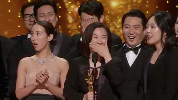 Parasite và cú ăn 3 lịch sử tại Oscar 2020: Giải to giải nhỏ đều ẵm trọn, đến chú Bong Joon Ho còn stress - Ảnh 2.