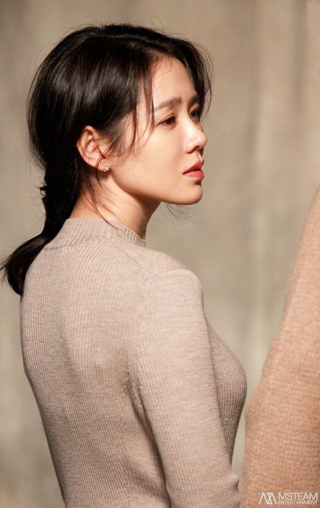 So sánh người cũ Song Hye Kyo và tình tin đồn hiện tại của Hyun Bin: Đẹp, giỏi, giàu rồi nhưng đường tình duyên lại vướng quá nhiều ồn ào - Ảnh 4.