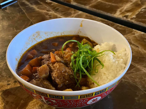 Nhà hàng ở Mỹ của Vua đầu bếp Christine Hà bị một đầu bếp Việt đăng đàn chê thẳng thừng: phục vụ cẩu thả, “nhớp nháp”, hương vị thì dở tệ - Ảnh 8.