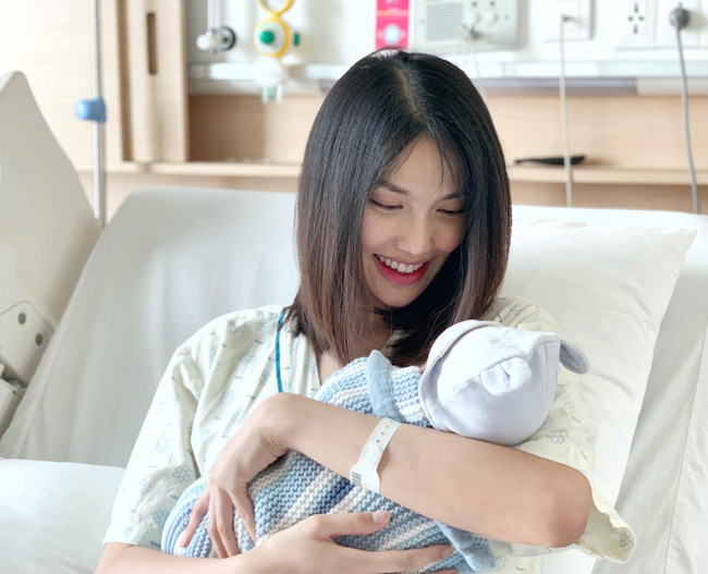 Sau 3 tháng làm mẹ bỉm sữa, Lan Khuê mách hội chị em cách xử lý 6 vấn đề thường gặp ở trẻ sơ sinh - Ảnh 3.