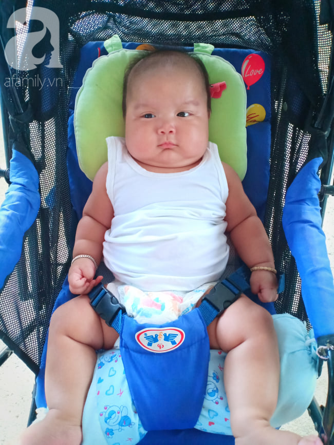 Mẹ 9x Đồng Nai sinh non ở tuần 34, con bị vàng da, viêm phổi và sự thay đổi ngỡ ngàng của em bé sau 7 tháng gặp lại - Ảnh 4.