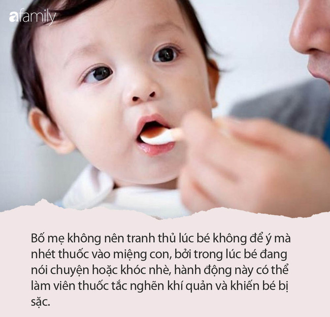 Em không chịu uống thuốc, chị gái có màn phối hợp ăn ý cùng mẹ được nhiều người tán thưởng - Ảnh 6.