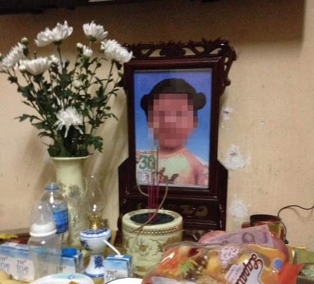 Chủ tịch Hà Nội yêu cầu khẩn trương điều tra vụ việc bé gái 3 tuổi tử vong thương tâm do bị mẹ ruột và bố dượng bạo hành - Ảnh 1.