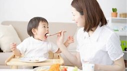 Nguyên tắc vàng mẹ cần biết về chế độ dinh dưỡng cho bé 1 tuổi