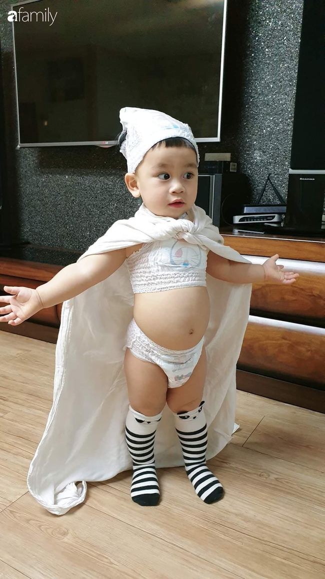 Mẹ bỉm sữa lấy đồ dùng trong nhà thiết kế 500 bộ trang phục cho con, dân mạng hài hước: 