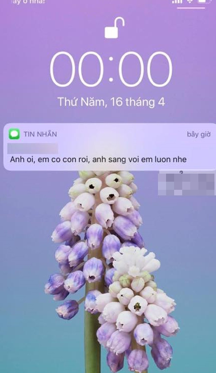 Vô tình đọc tin nhắn lúc chồng đi tắm, vợ khóc cạn nước mắt vì tuyệt vọng và cái kết không thể nhịn cười - Ảnh 1.