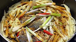 Cá bạc má kho măng chống ngán đậm đà, ngon cơm