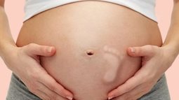 Vì sao thai nhi lại đạp trong bụng mẹ? Khi nào mẹ cảm nhận được bé đạp?