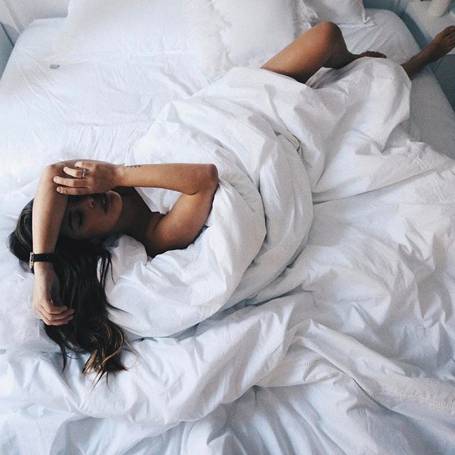 Đây là tư thế ngủ tốt nhất được bác sĩ khuyến cáo để cơ thể thư giãn, khỏe khoắn và chìm vào giấc ngủ nhanh hơn - Ảnh 4.