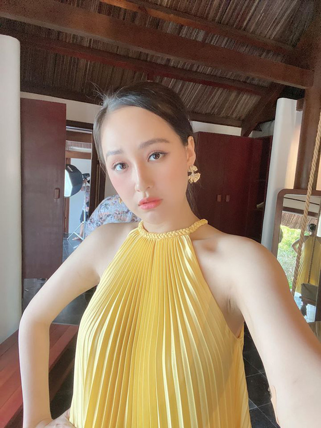 Hoa hậu Mai Phương Thúy liên tục đăng ảnh gợi cảm, hút mắt - Ảnh 4.