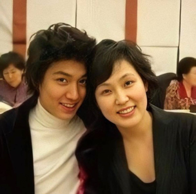 Nhìn nhan sắc mẹ ruột của Lee Min Ho cũng đủ hiểu tại sao lại sinh ra cậu con trai có ngoại hình cực phẩm như vậy  - Ảnh 2.