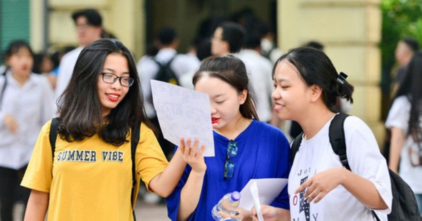 Hà Nội: Gần 100 trường THPT tuyển sinh bằng xét học bạ - Ảnh 1.