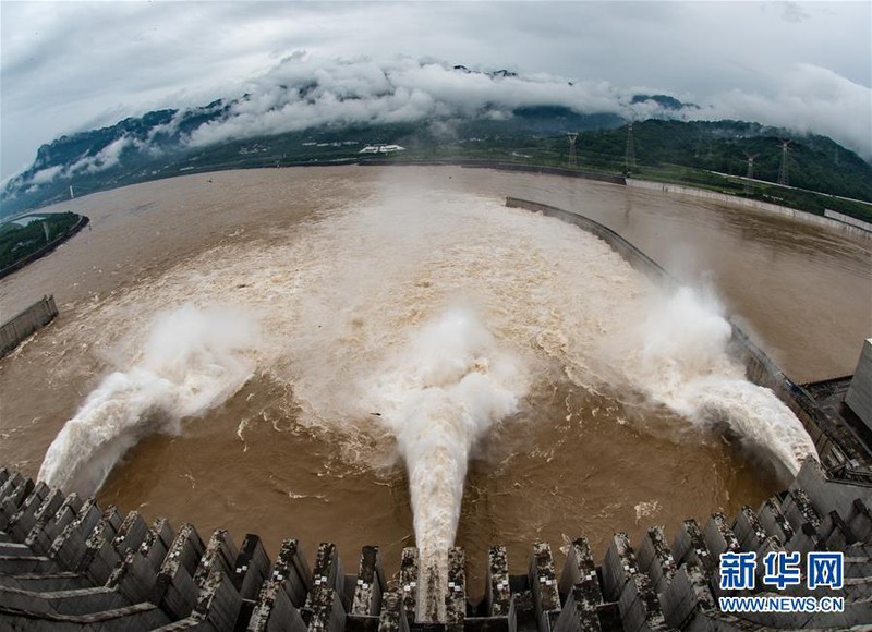 Hơn 19 triệu người Trung Quốc bị ảnh hưởng bởi mưa lũ - Ảnh 2.