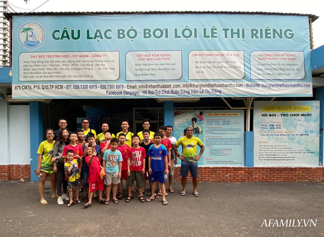 Có một lớp dạy bơi miễn phí cho trẻ em cơ nhỡ giữa lòng Sài Gòn, nơi đầy ắp tiếng cười và tình thương - Ảnh 10.