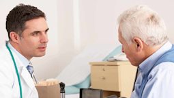 Các kiểm tra sức khỏe cần thiết ở người cao tuổi trong dịch Covid-19