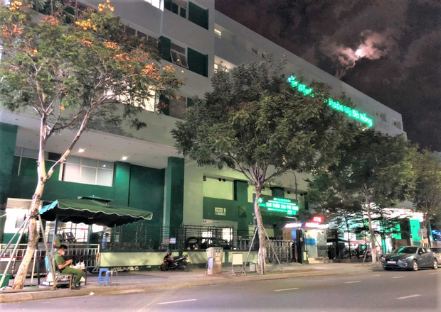 Bệnh viện Hoàn Mỹ Đà Nẵng tạm dừng đón bệnh nhân vì có ca nghi nhiễm Covid-19 - Ảnh 1.