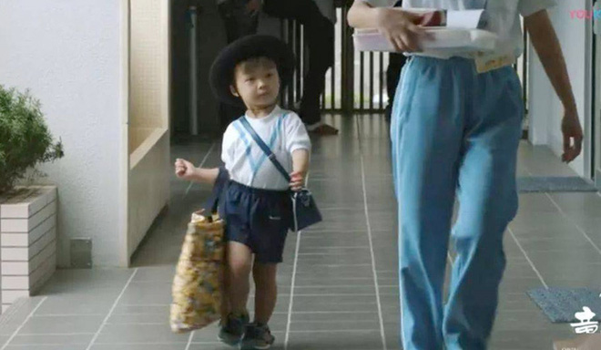 Mẹ Nhật Bản để con 3 tuổi đi chợ một mình: Cách giáo dục đặc biệt ở đất nước mặt trời mọc - Ảnh 2.