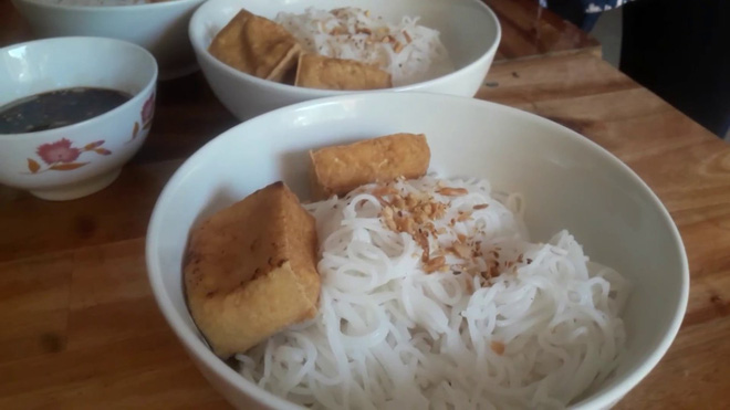 Những món ăn cộp mác “cuối tháng hết tiền” của người Việt: Tuy đơn sơ nhưng ngon đến lạ, chất chứa biết bao kỷ niệm tuổi thơ - Ảnh 3.