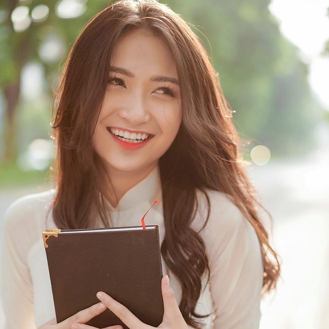 Nữ diễn viên phim Đại gia chân đất dự thi Hoa hậu Việt Nam 2020 xinh đẹp thế nào? - Ảnh 2.