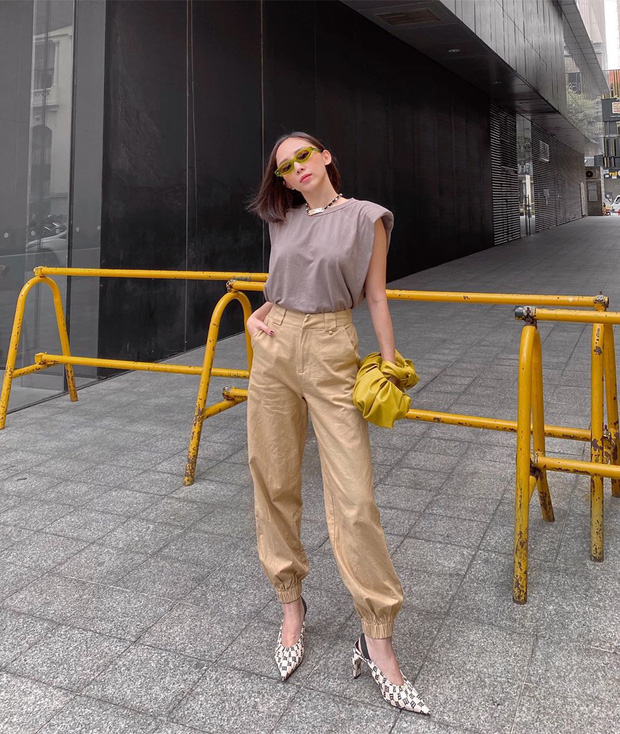 Street style tràn ngập tông màu mùa thu của sao và hot girl Việt: Toàn outfit xinh xắn sành điệu nhưng cực dễ bắt chước  - Ảnh 1.