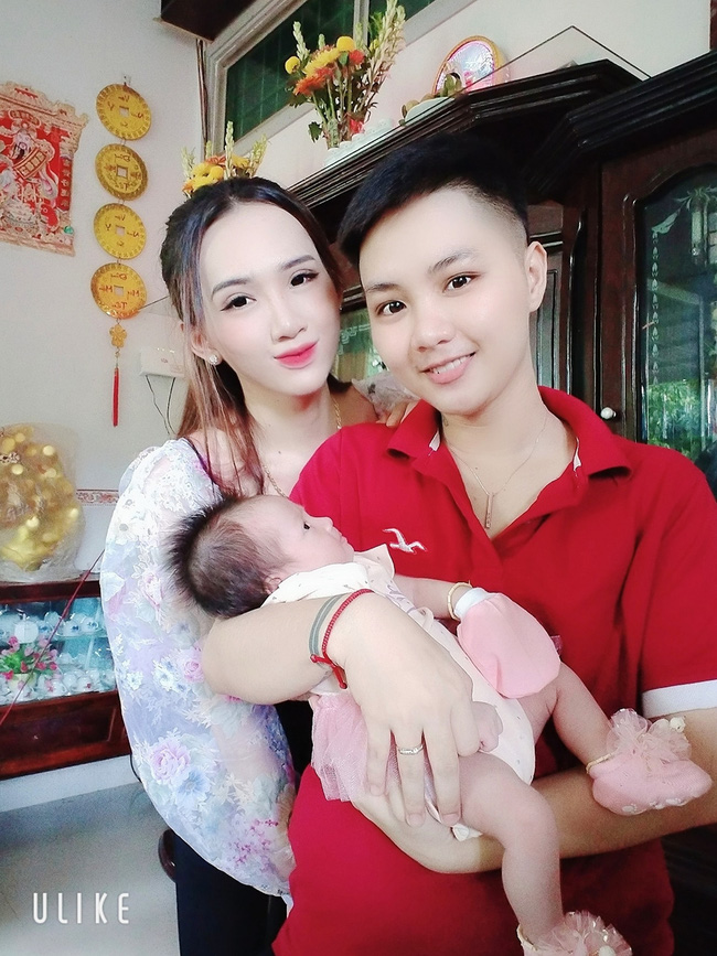 Người đàn ông Việt Nam mang thai kể chi tiết về ngày đi đẻ: 15 y bác sĩ vây xung quanh, đau như muốn 