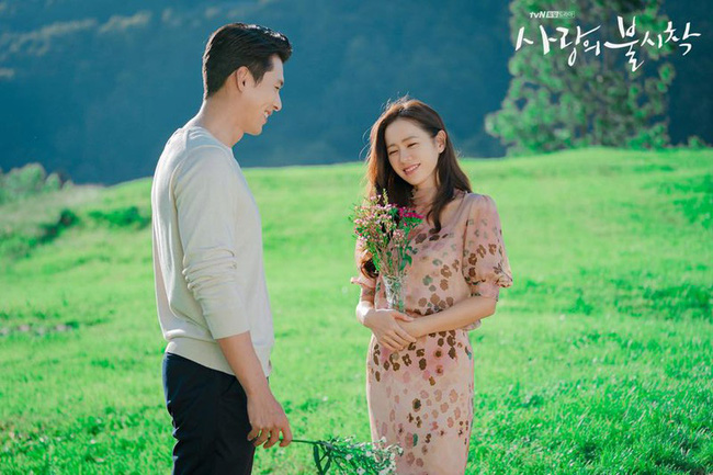 Hyun Bin và Son Ye Jin được người trong cuộc xác nhận đang hẹn hò nhưng cố tình che giấu vì sợ giống Song Joong Ki - Song Hye Kyo? - Ảnh 1.