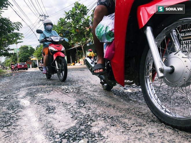 Người cứu 2 mẹ con vụ 3 người bị điện giật thương vong khi ngã xe: Vớt cô ấy lên, tôi chỉ biết khóc vì bất lực - Ảnh 6.