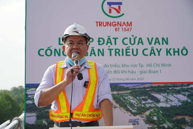 TP.HCM lắp cửa van khổng lồ nặng 460 tấn tại siêu dự án ngăn triều 10.000 tỷ đồng - Ảnh 3.