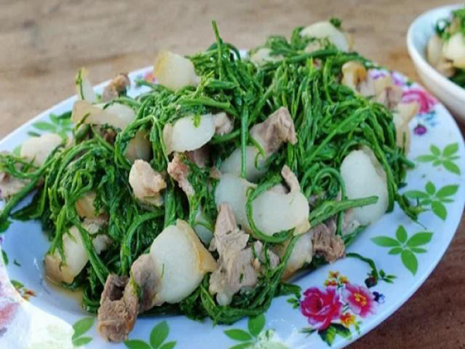 Những loại rau kỳ lạ có giá đắt hơn cả thịt cá ở Việt Nam, muốn mua ăn không phải chuyện dễ - Ảnh 20.