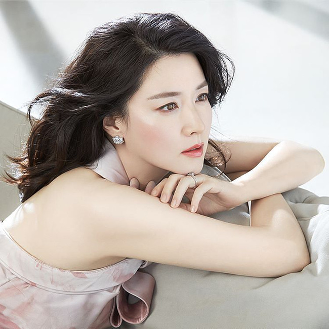 Trước thời bộ ba Kim Tae Hee - Song Hye Kyo - Jun Ji Hyun khuấy đảo Kbiz thì hai trường phái nhan sắc bất bại này đã từng làm cả Châu Á mê mẩn  - Ảnh 5.