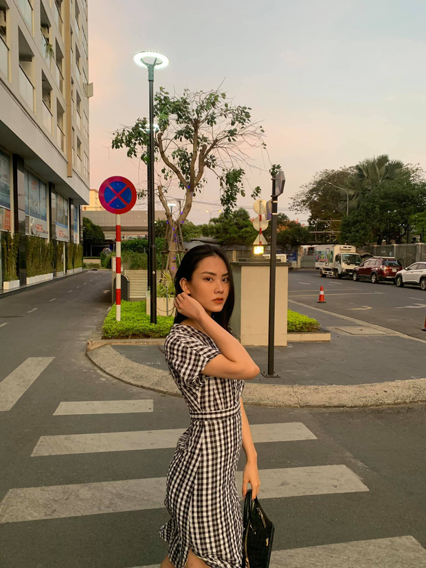 Xuất hiện nữ thần mặt mộc của Hoa Hậu Việt Nam, từng là Hoa khôi ĐH Đồng Nai nên không phải dạng vừa - Ảnh 10. Xuất hiện nữ thần mặt mộc của Hoa Hậu Việt Nam, từng là Hoa khôi ĐH Đồng Nai nên không phải dạng vừa - Ảnh 10.