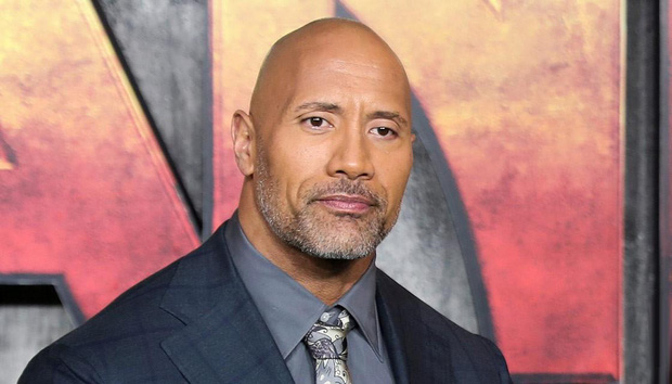 NÓNG: Tài tử The Rock Dwayne Johnson và cả gia đình xác nhận nhiễm COVID-19 - Ảnh 1.