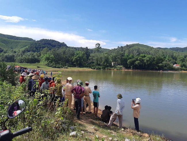 Lai Châu: Rủ nhau đi câu cá, 3 học sinh đuối nước thương tâm  - Ảnh 1.