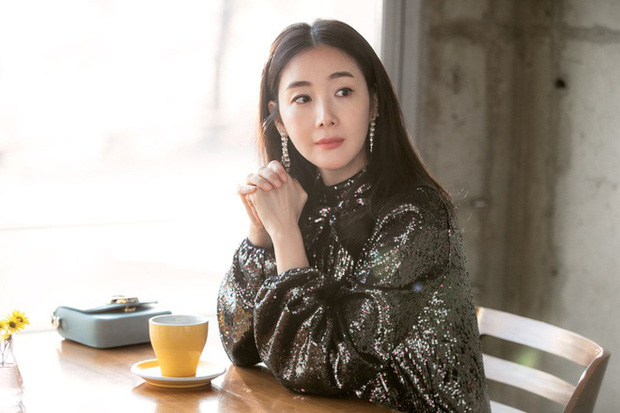 Dàn mỹ nhân phim 4 Mùa sau 2 thập kỷ: Song Hye Kyo - Han Hyo Joo ngập bê bối, Son Ye Jin - Choi Ji Woo lại nở rộ bất ngờ - Ảnh 20.