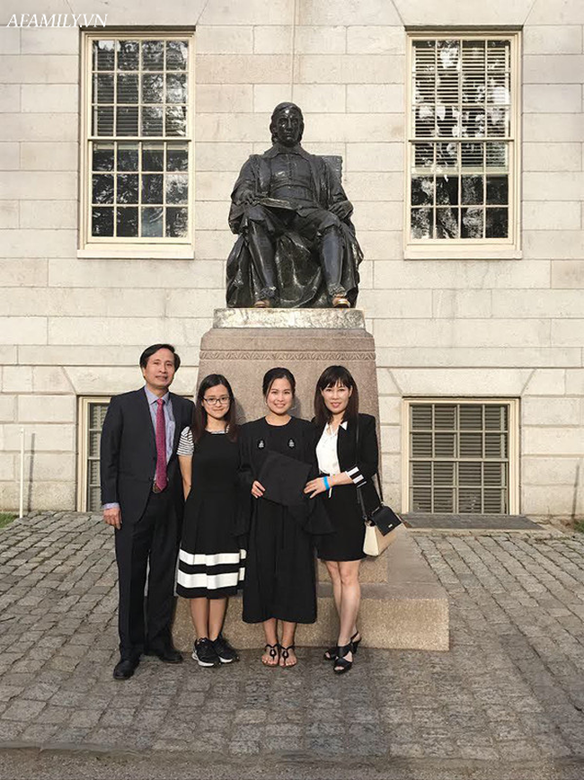 Bà mẹ Hà Nội có 2 con đỗ Harvard: “Hãy tự hào khi sinh 2 cô con gái” - Ảnh 1.
